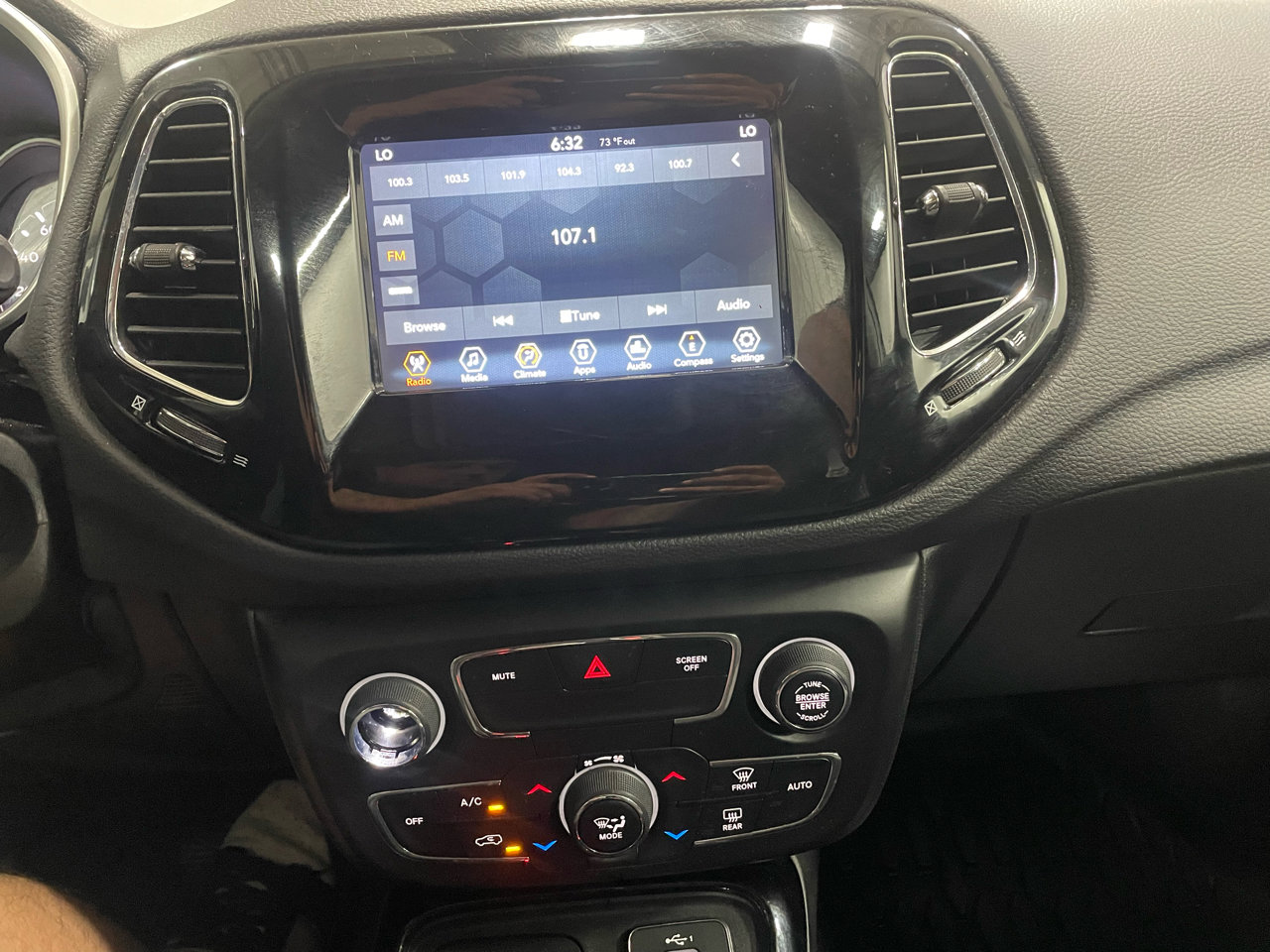 Used 2021 Jeep Compass Altitude image 35