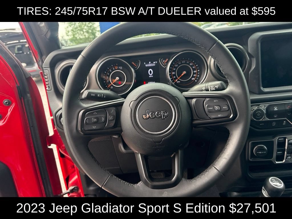 Used 2023 Jeep Gladiator Sport AWD/4WD image 10