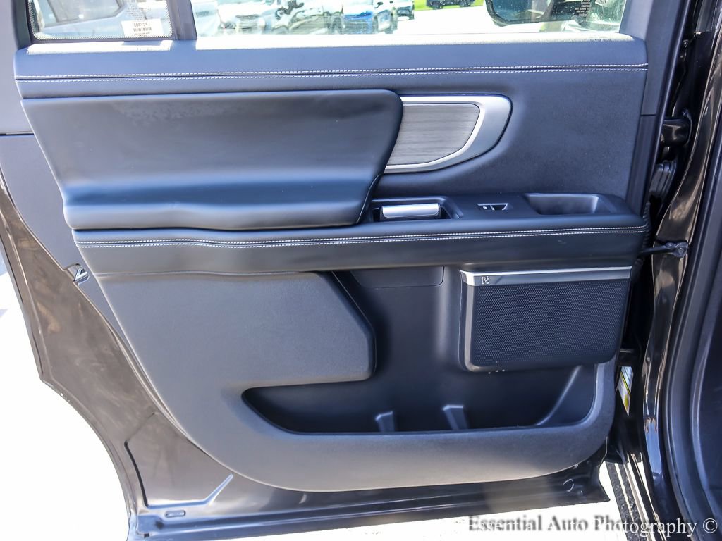 Used 2025 Ford Expedition Max Platinum AWD/4WD image 27