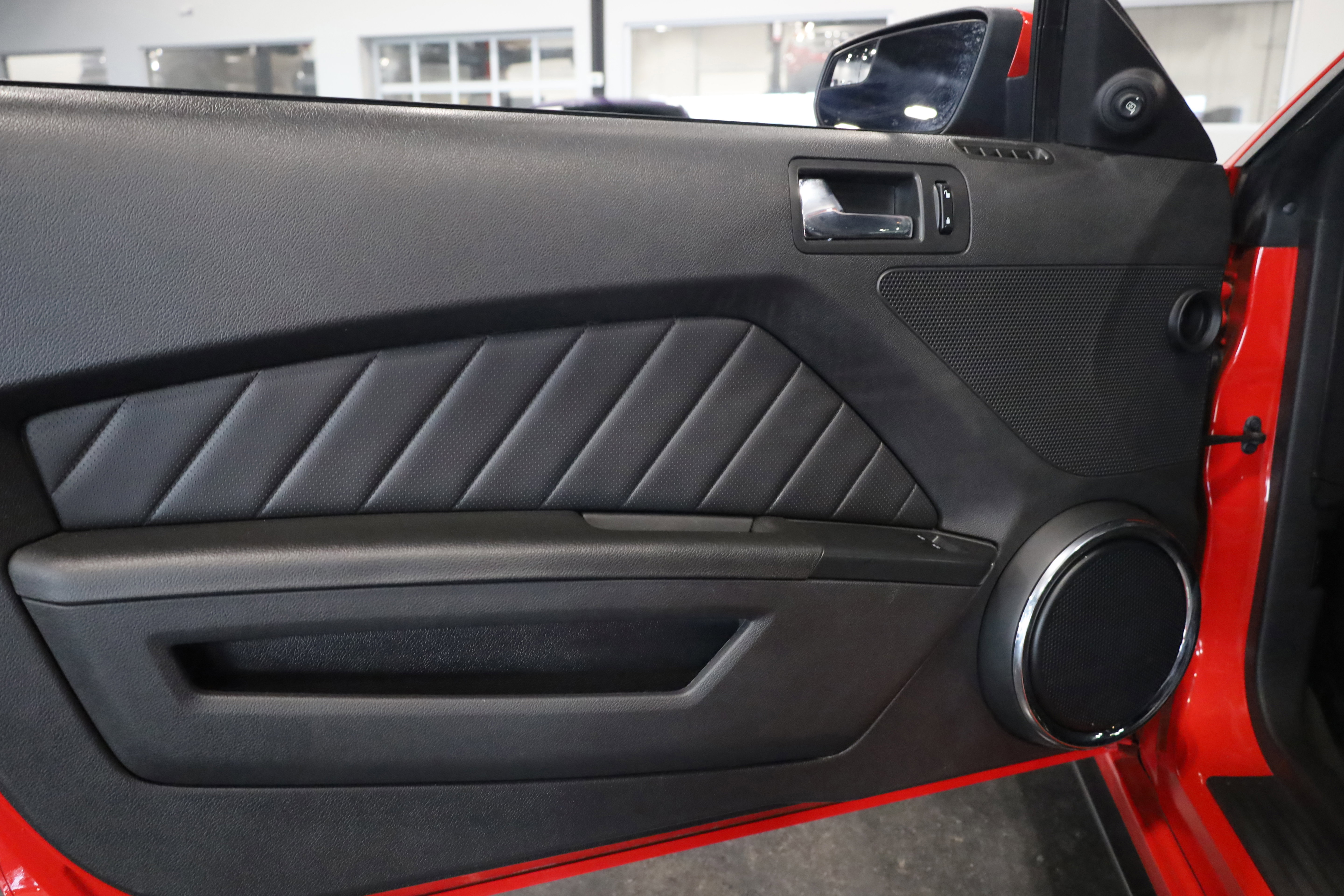 Used 2014 Ford Mustang GT Premium image 14