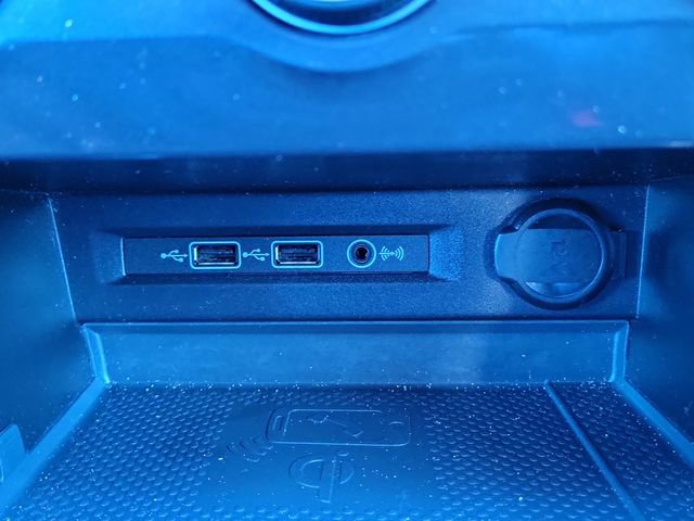 Used 2020 Volkswagen Tiguan SEL image 29