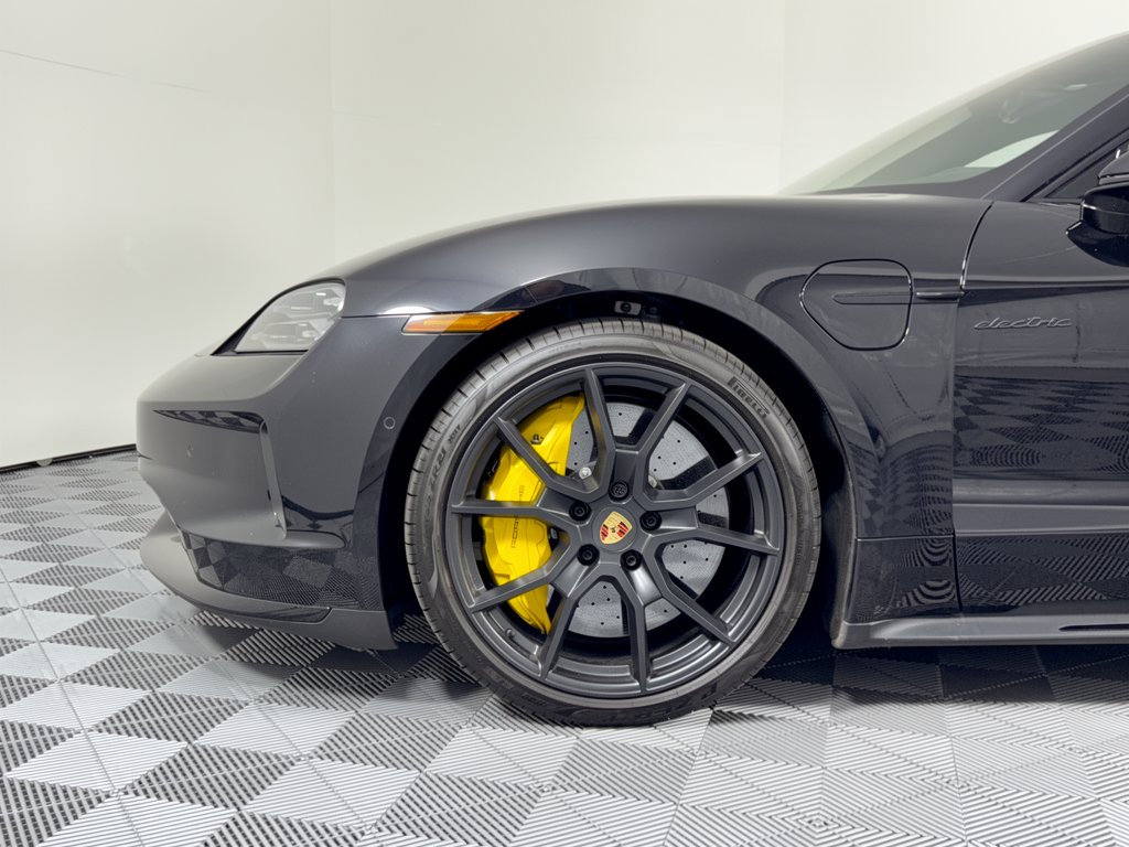 New 2025 Porsche Taycan GTS AWD/4WD image 13