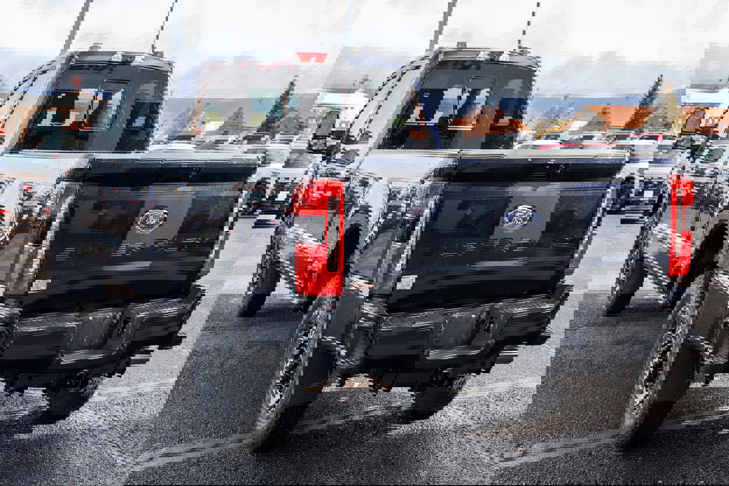 Used 2024 Ford F250 Lariat w/ Lariat Ultimate Package image 6