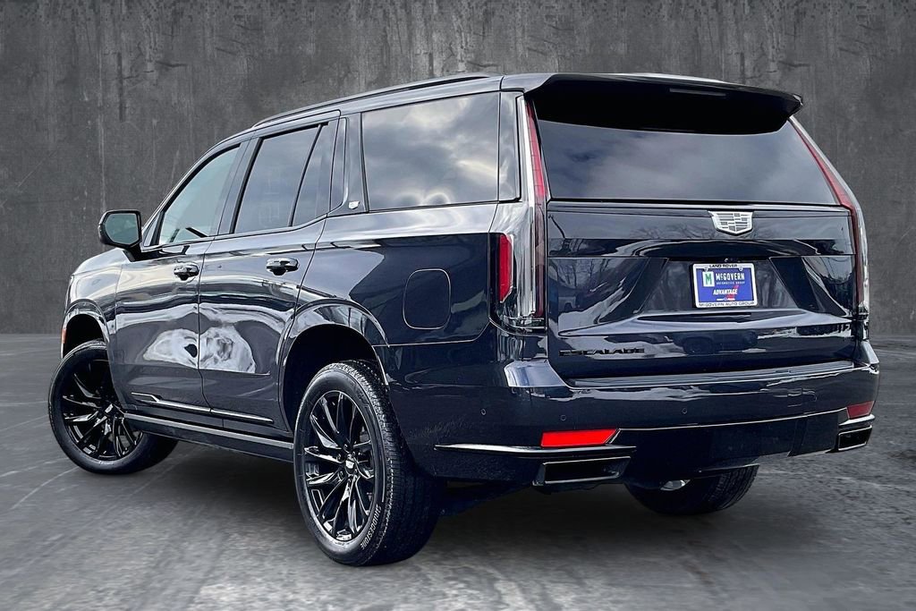 Used 2022 Cadillac Escalade Sport w/ Touring Package AWD/4WD image 4