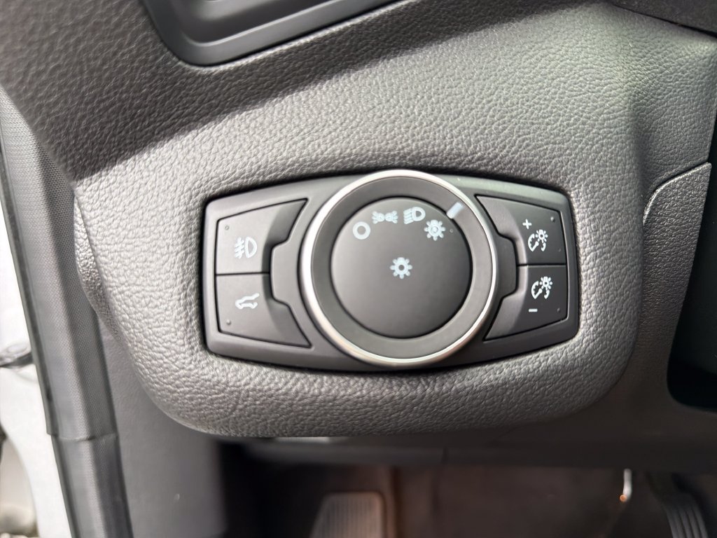Used 2018 Ford Escape SE AWD/4WD image 17