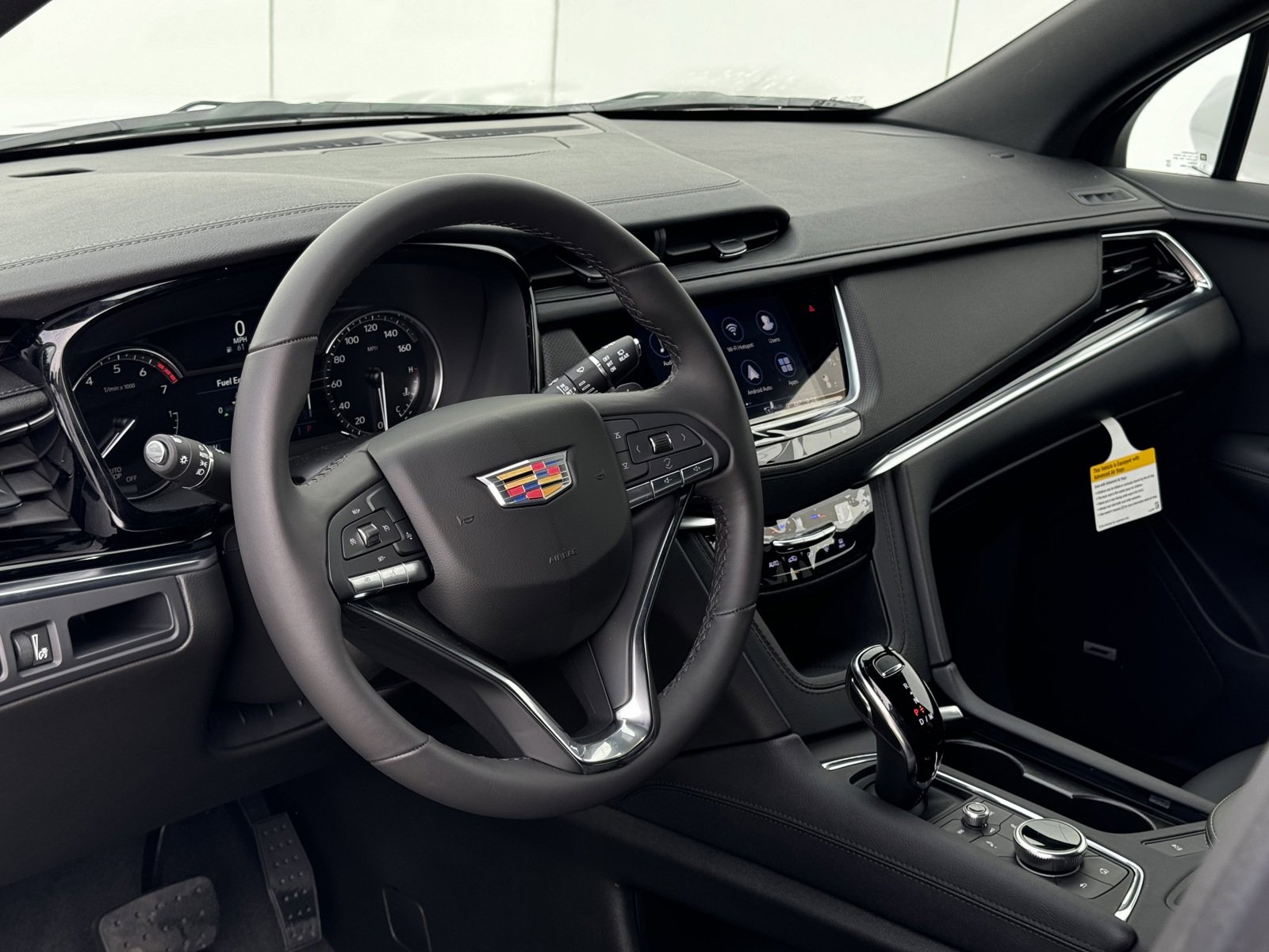 New 2025 Cadillac XT6 Luxury image 16