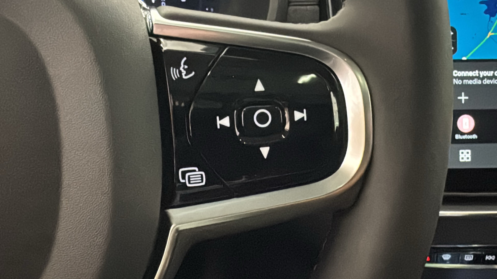 New 2026 Volvo XC90 B5 Core AWD/4WD image 14