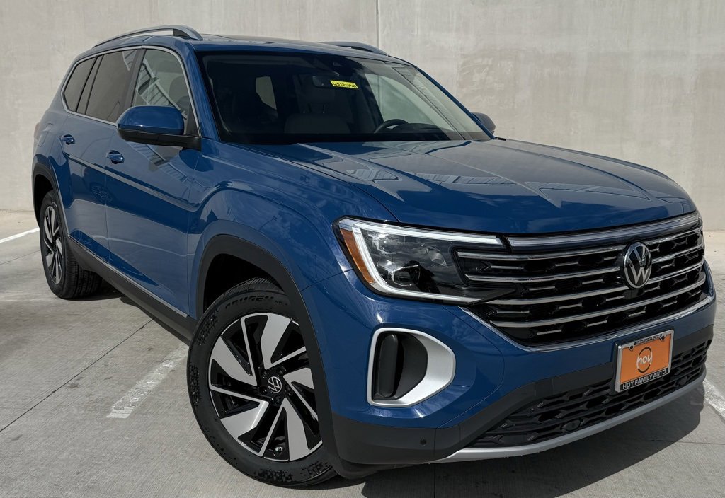 Certified 2025 Volkswagen Atlas SEL image 1