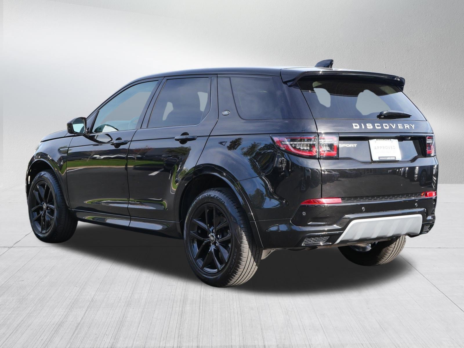 Used 2025 Land Rover Discovery Sport S AWD/4WD image 3