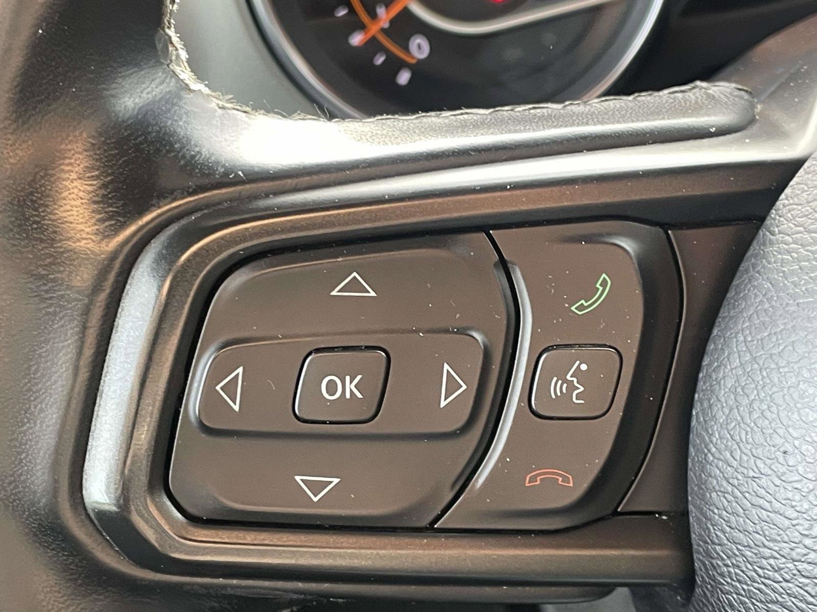 Used 2021 Jeep Gladiator Sport AWD/4WD image 14