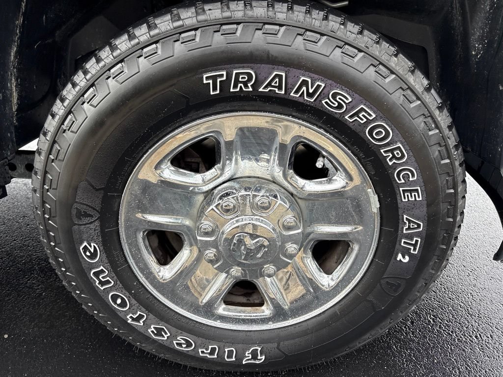 Used 2024 RAM 2500 Tradesman w/ Chrome Appearance Group AWD/4WD image 16