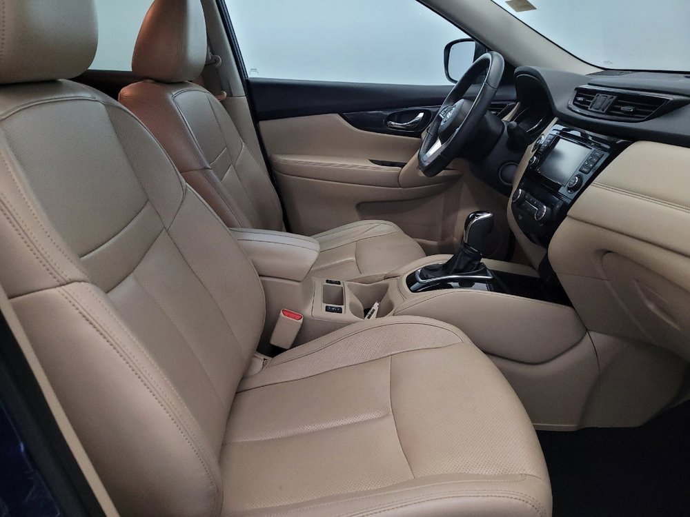 Used 2017 Nissan Rogue SL w/ SL Premium Package image 21