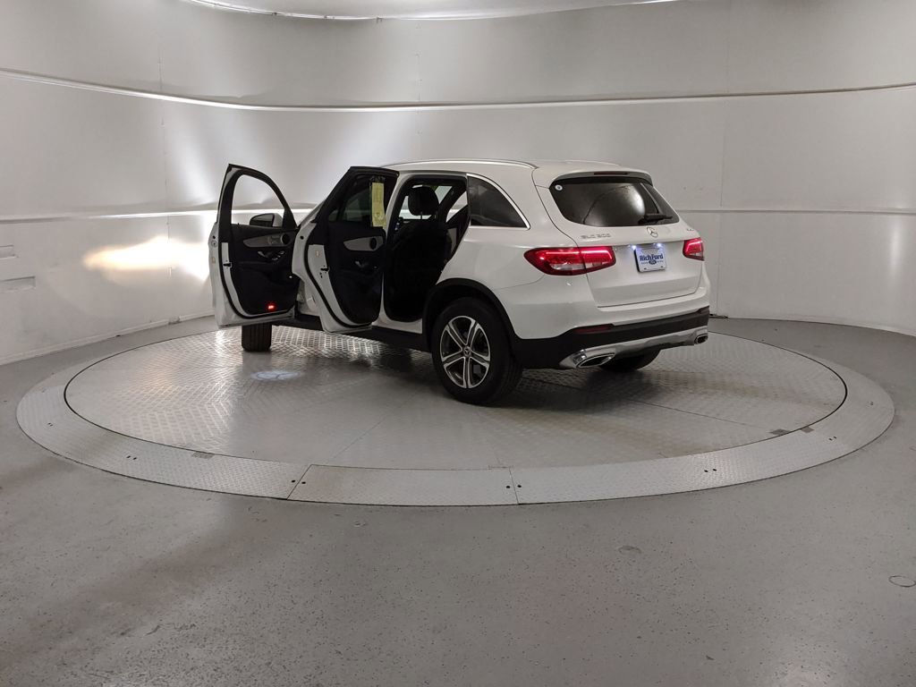 Used 2019 Mercedes-Benz GLC 300 4MATIC image 10