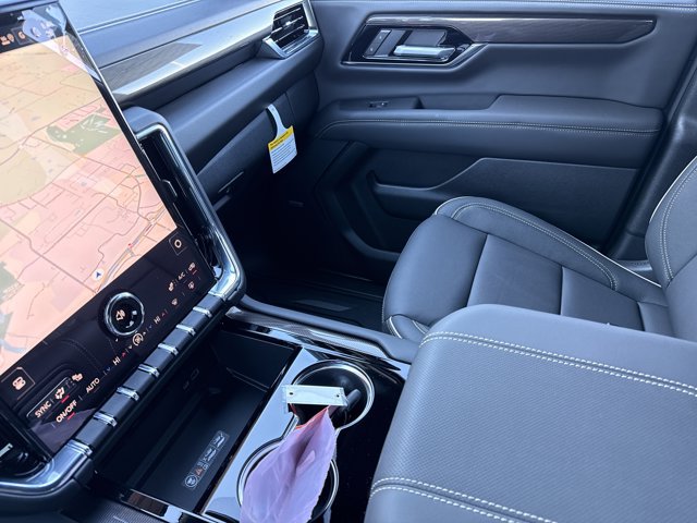 New 2026 GMC Yukon XL Elevation w/ LPO, Floor Liner Package AWD/4WD image 22