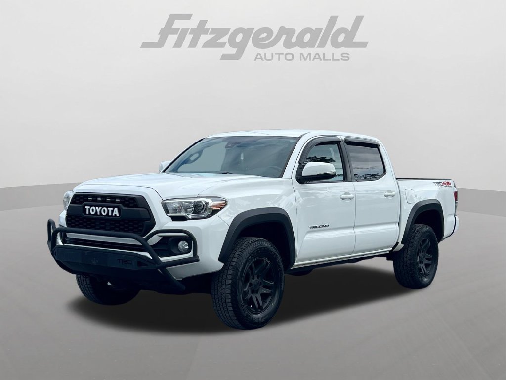 Used 2021 Toyota Tacoma TRD Off-Road w/ Technology Package AWD/4WD image 2