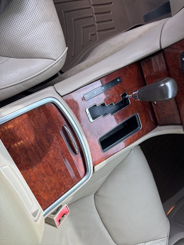 Used 2011 Chrysler 300 Limited w/ Luxury Group image 24