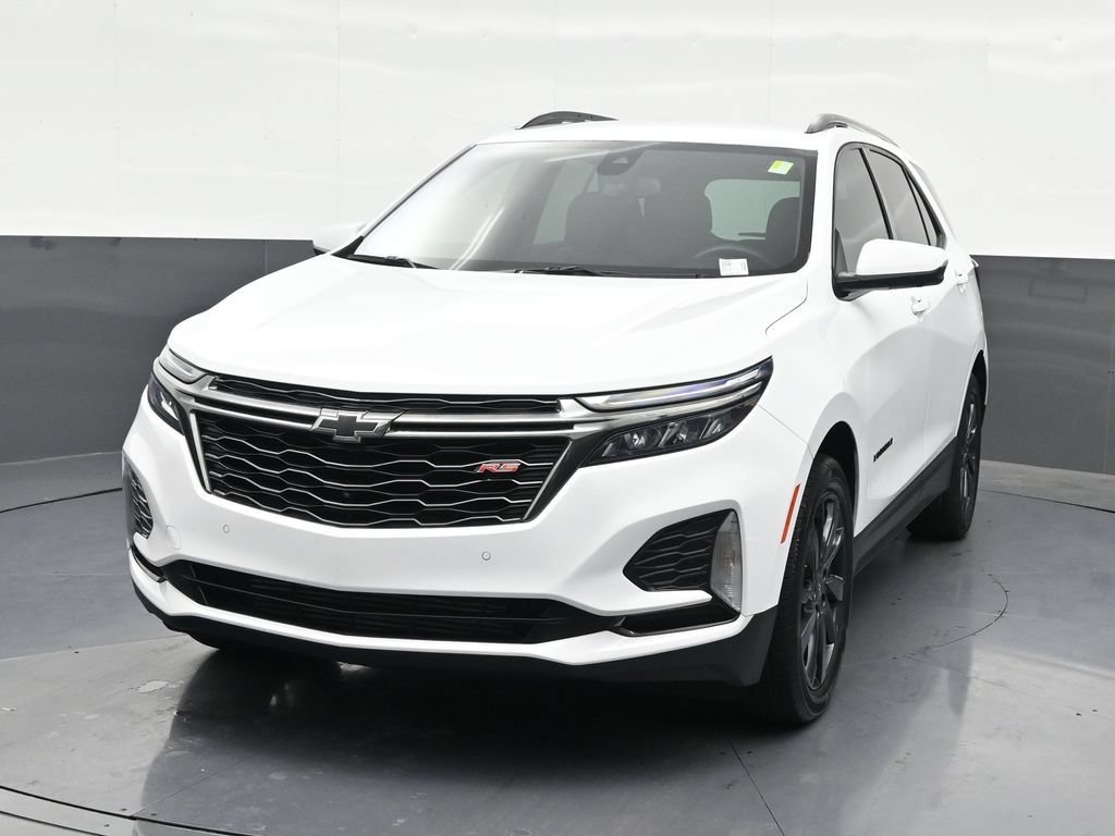 Used 2023 Chevrolet Equinox RS w/ RS Leather Package FWD image 9