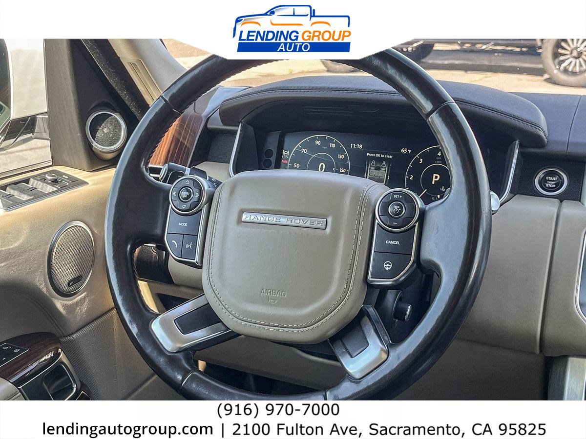 Used 2017 Land Rover Range Rover HSE image 15