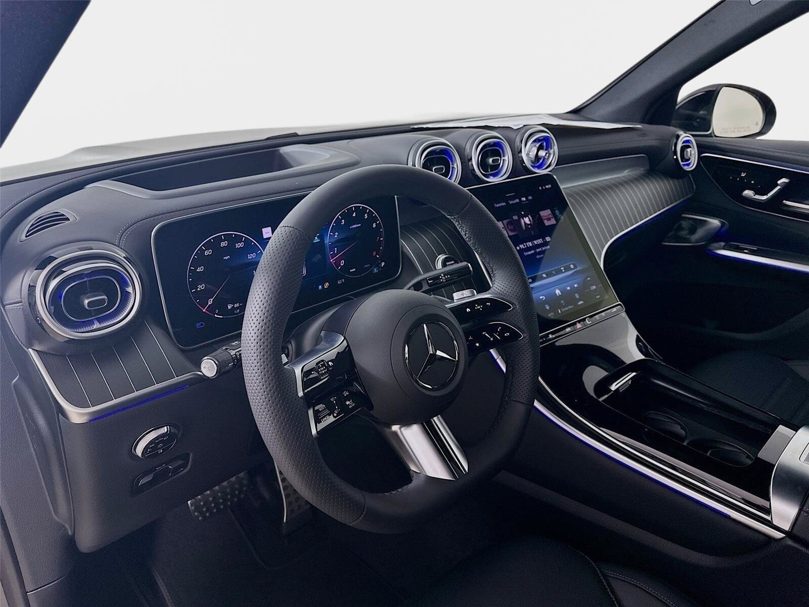 Certified 2026 Mercedes-Benz GLC 300 4MATIC image 9