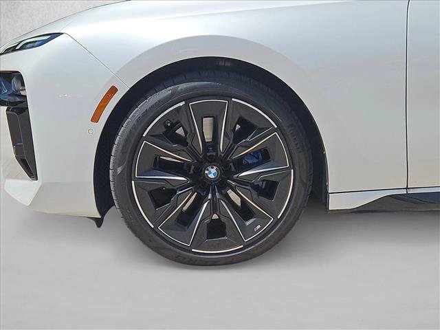 Certified 2024 BMW 760i xDrive AWD/4WD image 22