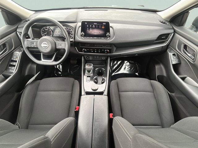 Used 2024 Nissan Rogue S image 33