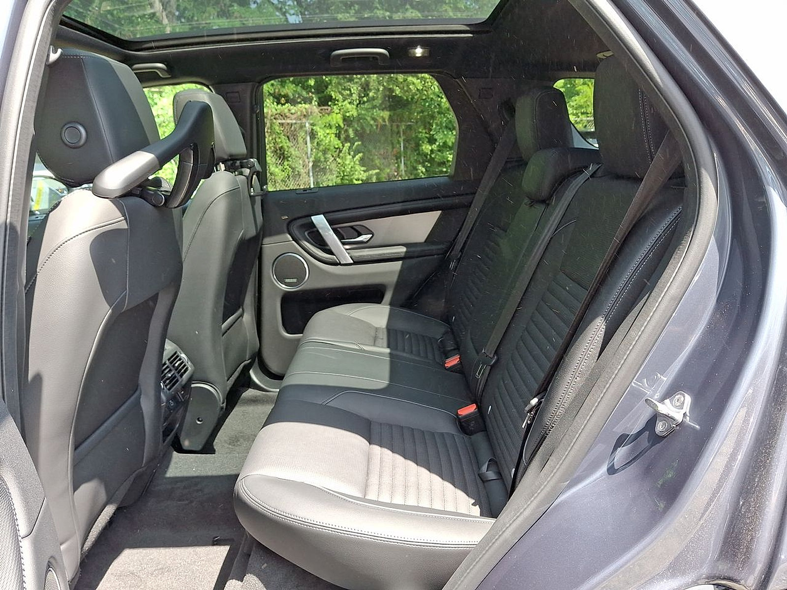 New 2026 Land Rover Discovery Sport Landmark AWD/4WD image 19