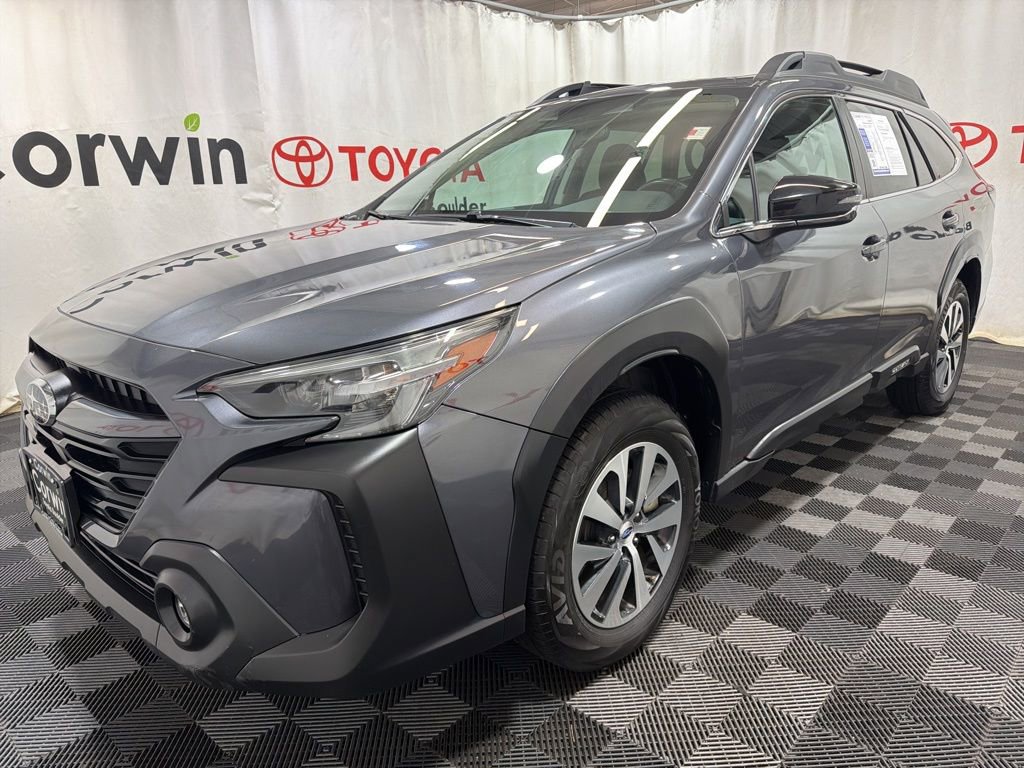 Used 2025 Subaru Outback Premium image 3