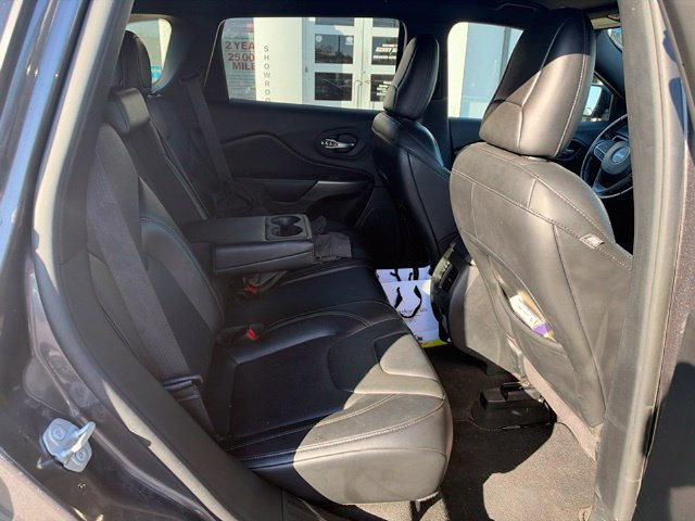Used 2020 Jeep Cherokee High Altitude AWD/4WD image 9