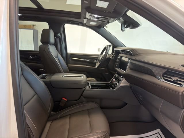 Used 2023 GMC Yukon Denali AWD/4WD image 44