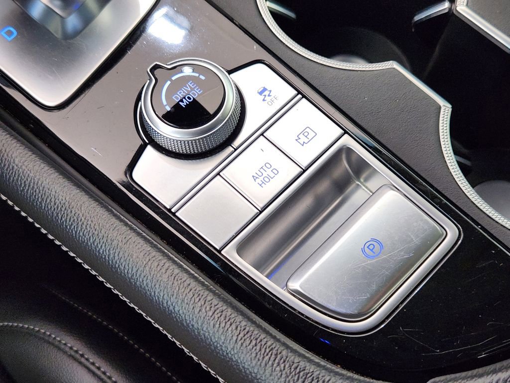 Used 2023 Genesis G70 2.0T RWD image 20