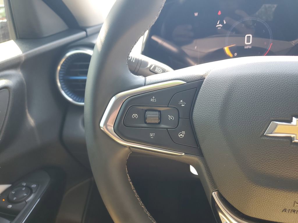 Used 2026 Chevrolet Trax LT w/ Driver Confidence Package image 25