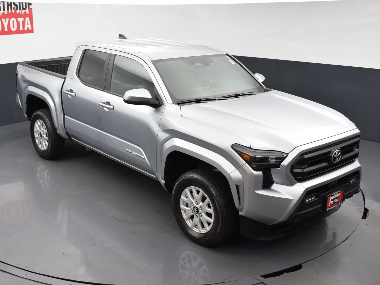 Used 2025 Toyota Tacoma SR5 AWD/4WD image 24