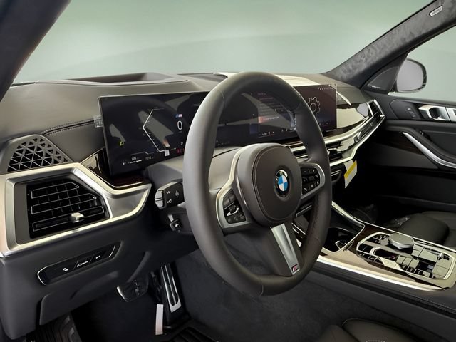 Certified 2026 BMW X7 xDrive40i w/ M Sport Package AWD/4WD image 22