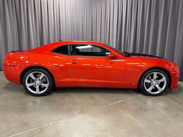Used 2010 Chevrolet Camaro SS w/ RS Package RWD image 4