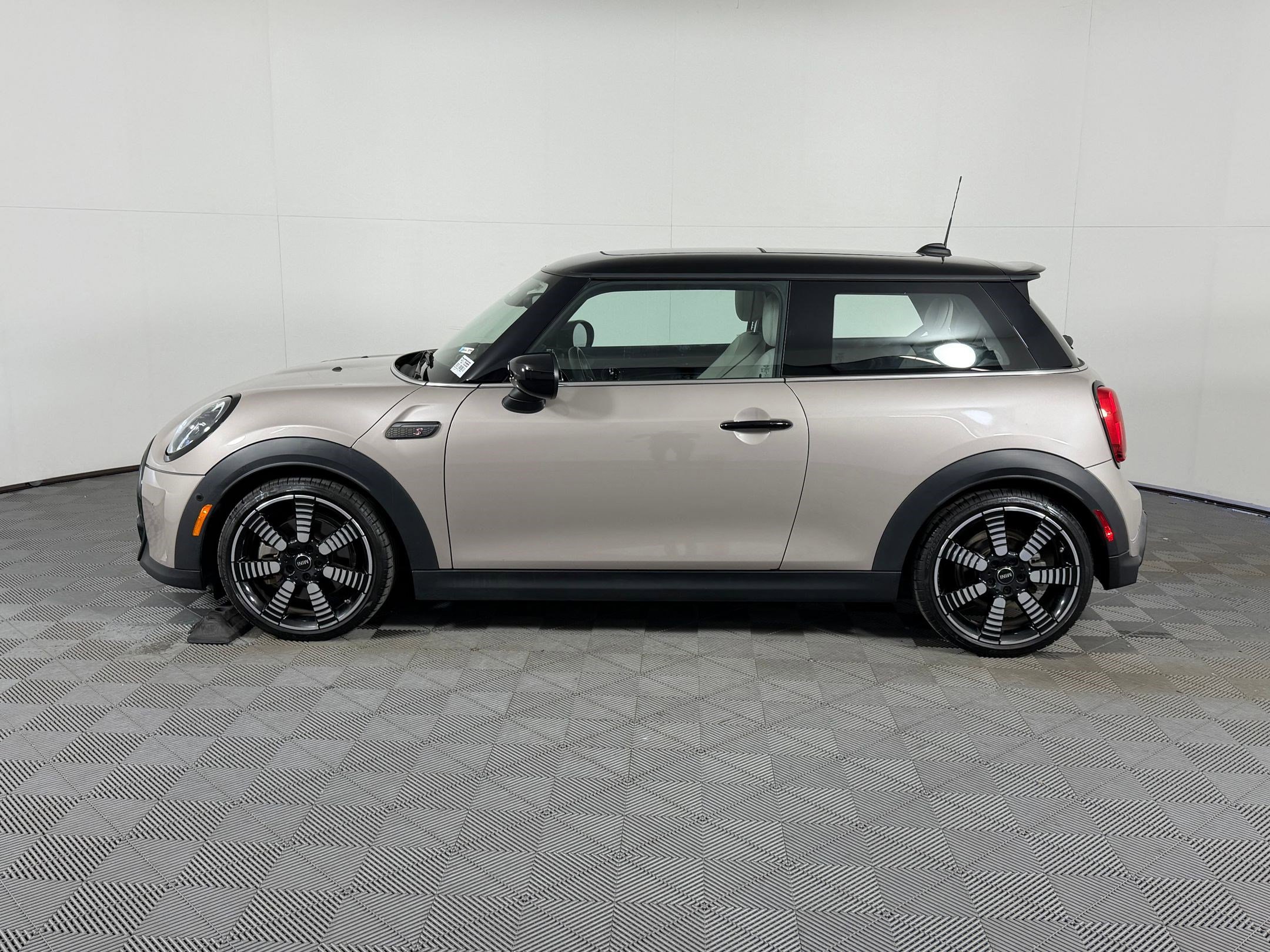 Certified 2023 MINI Cooper S image 2