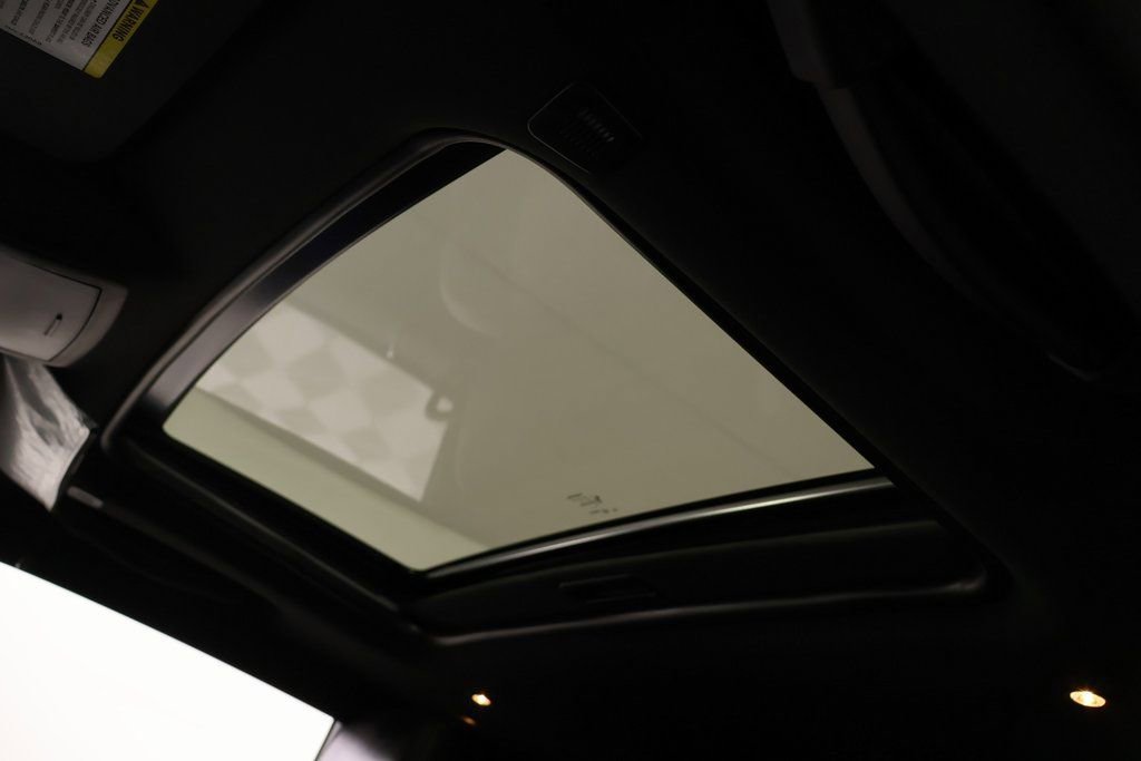 Used 2023 Dodge Challenger R/T w/ Plus Package image 14