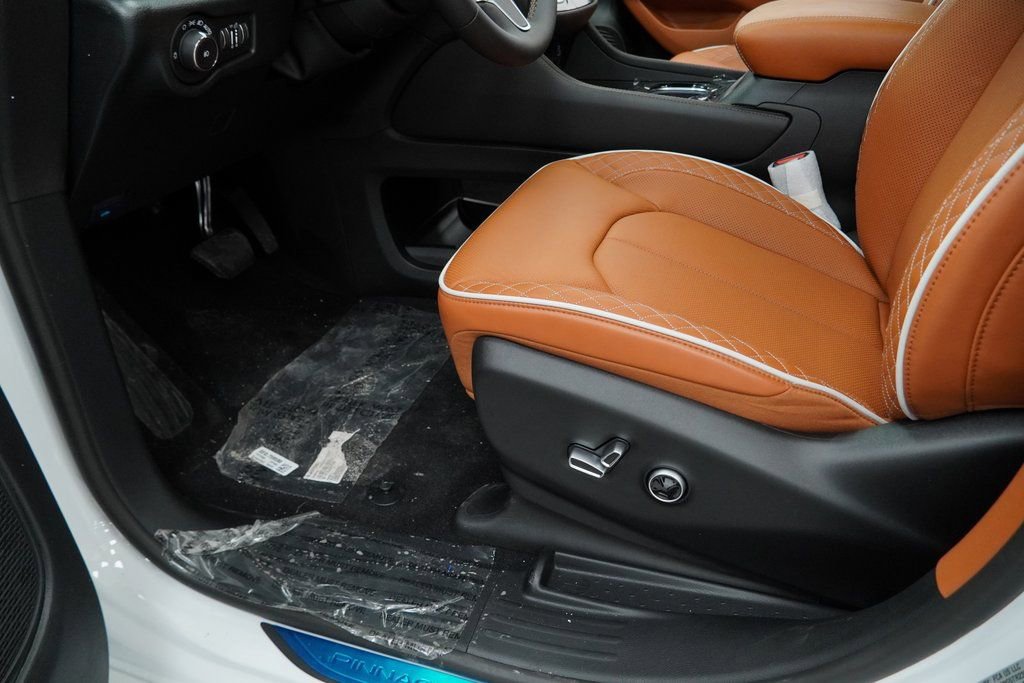 New 2026 Chrysler Pacifica Pinnacle image 32