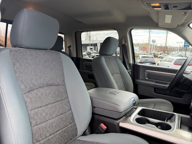 Used 2017 RAM 1500 Classic SLT w/ SLT Plus D←cor Group image 39