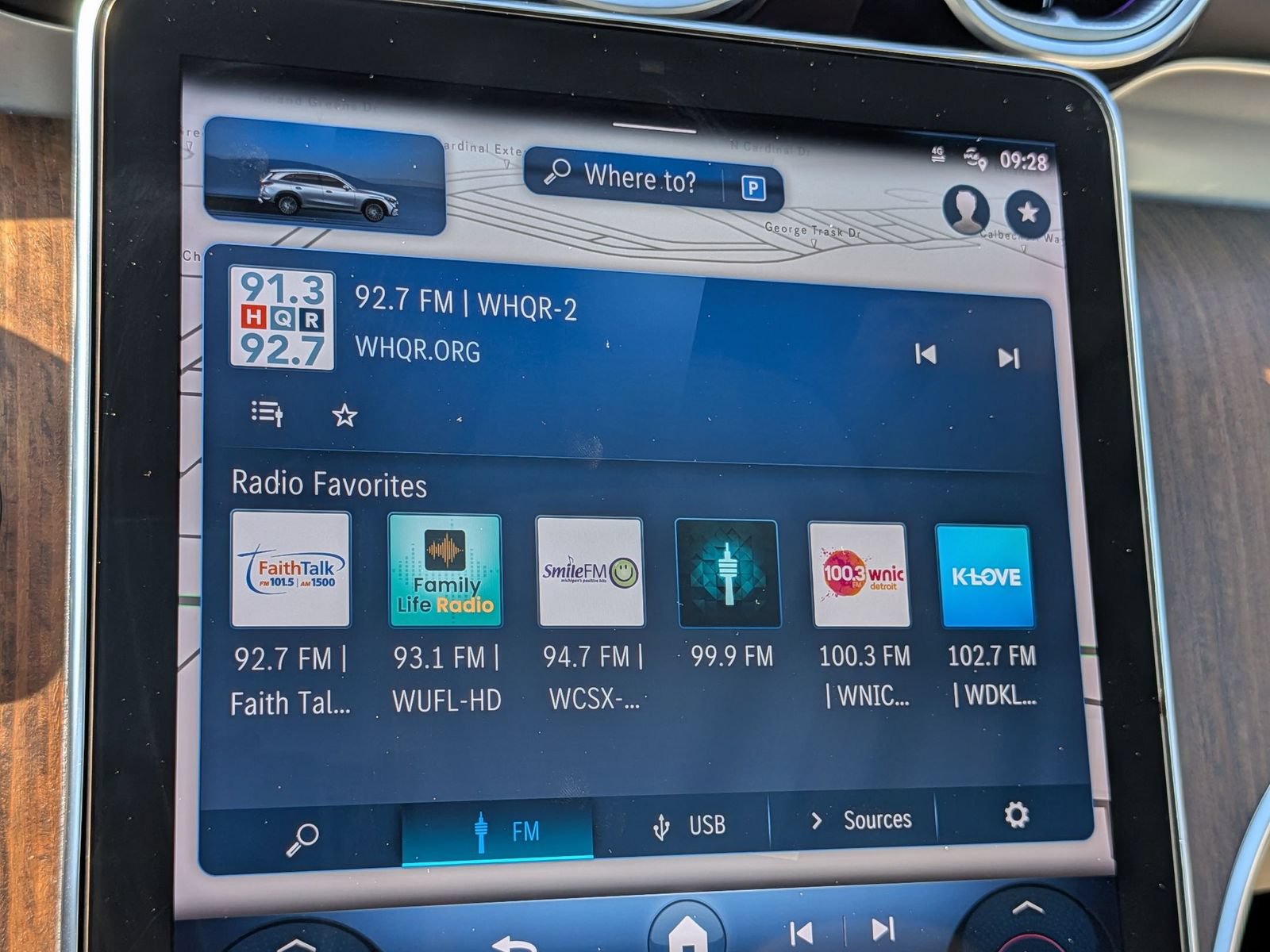 Used 2023 Mercedes-Benz GLC 300 4MATIC w/ Exclusive Trim Package image 22