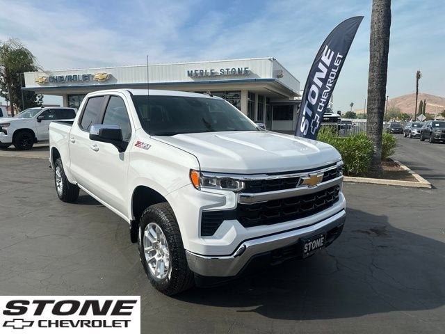 New 2026 Chevrolet Silverado 1500 LT w/ Z71 Off-Road Package 360° Tour