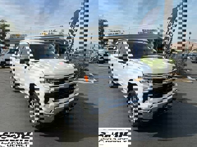 New 2026 Chevrolet Silverado 1500 LT w/ Z71 Off-Road Package image 1