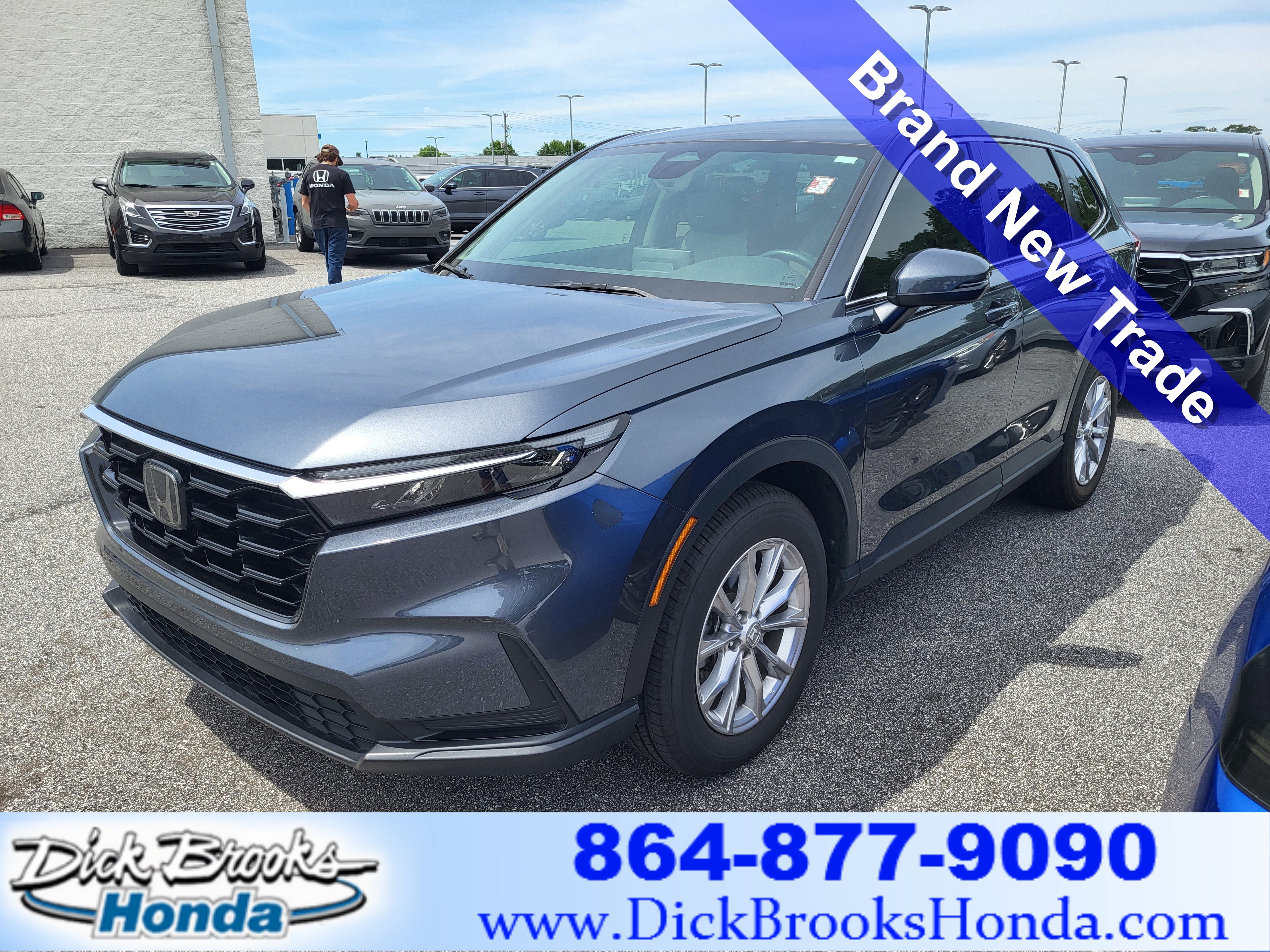 Used 2025 Honda CR-V EX image 1
