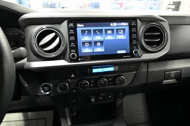 Used 2022 Toyota Tacoma TRD Off-Road image 15