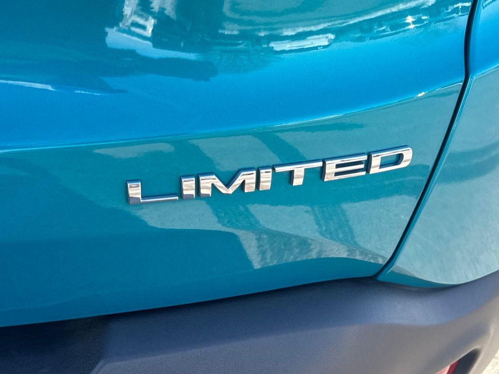 Used 2022 Jeep Renegade Limited w/ Sun, Sound & Wheels Group image 6