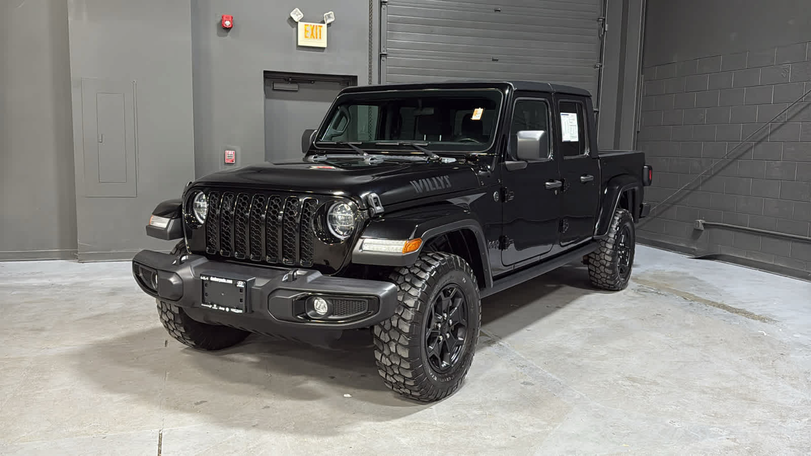 Used 2022 Jeep Gladiator Overland AWD/4WD image 3
