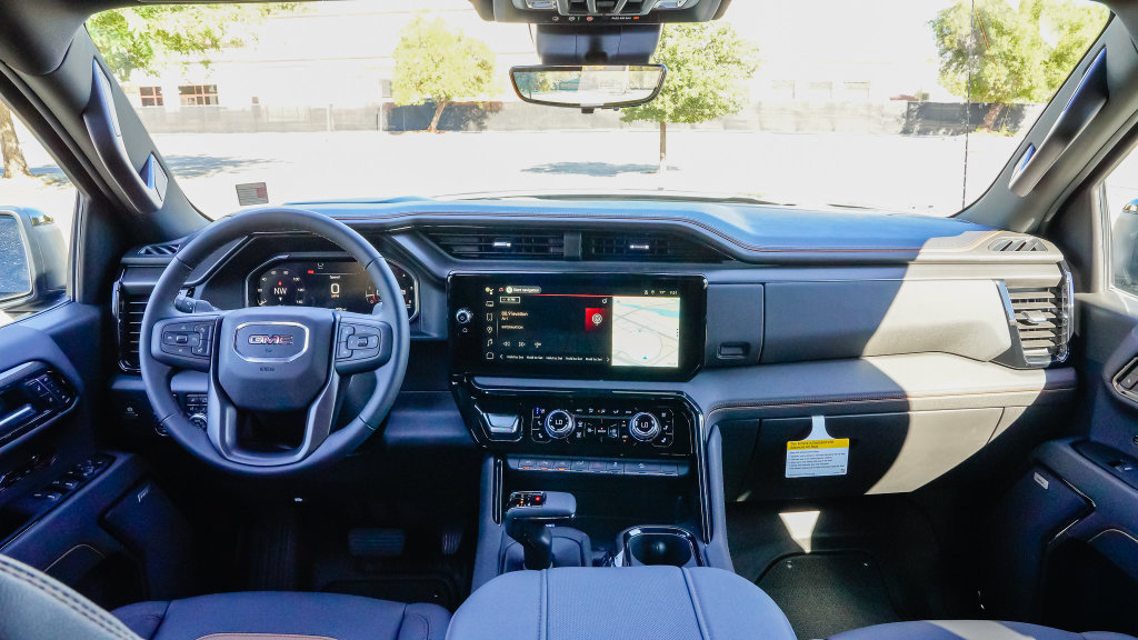 New 2026 GMC Sierra 1500 AT4 w/ AT4 Premium Package AWD/4WD image 13
