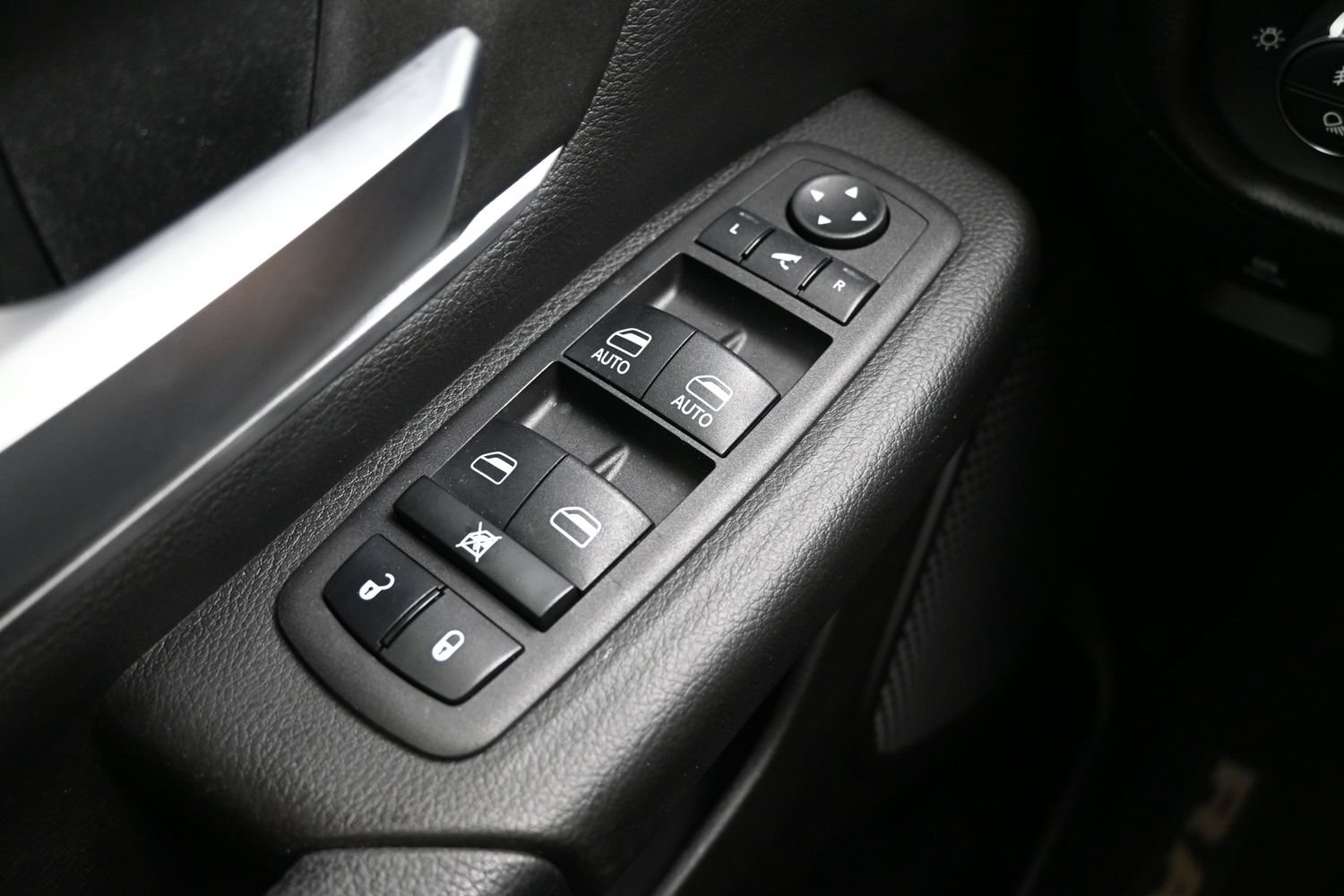 Used 2023 RAM 1500 Big Horn AWD/4WD image 25