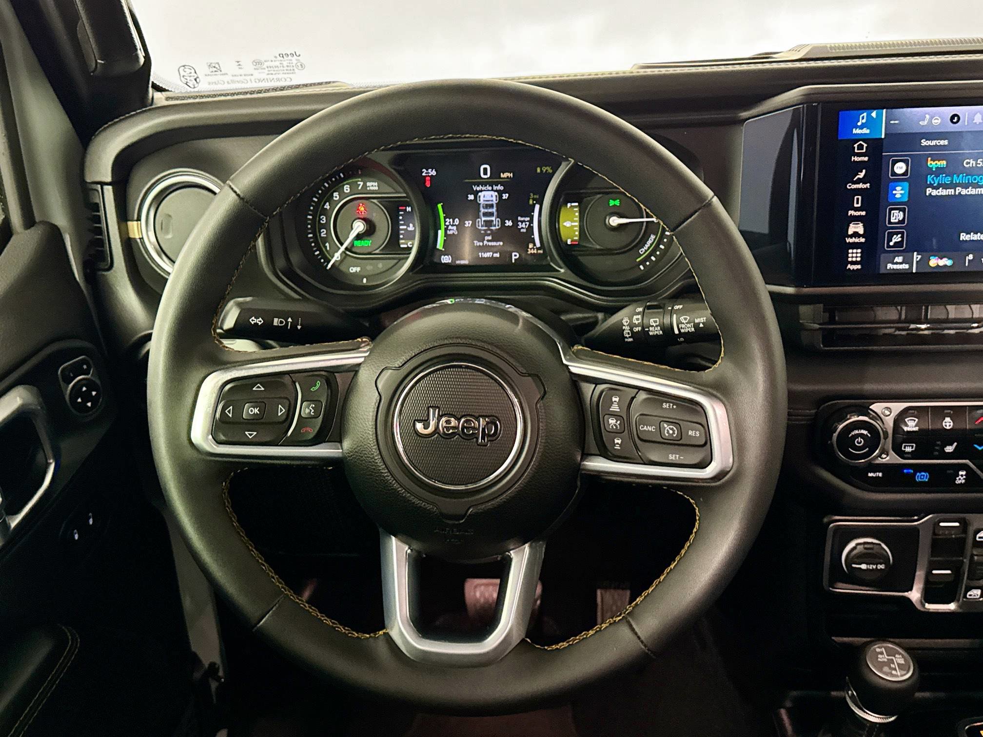 Used 2024 Jeep Wrangler Sahara image 20