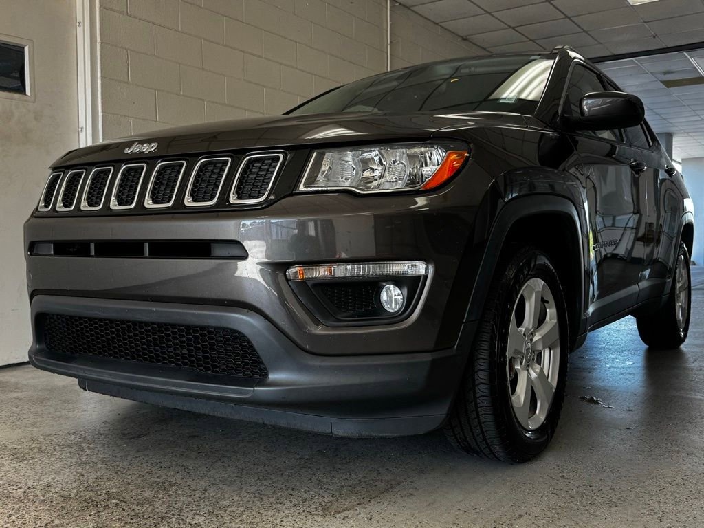 Used 2018 Jeep Compass Latitude w/ Popular Equipment Group FWD image 20