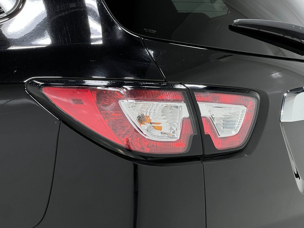 Used 2016 Chevrolet Traverse LT FWD image 38